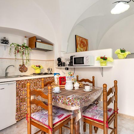 Dimora Dei Messapi Villa Ceglie Messapica Luaran gambar